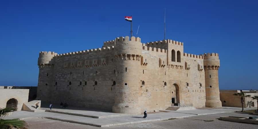 From Cairo: Alexandria Private Day Tour with Guide and Lunch - Catacombs of Kom el Shoqafa: Egypt’s underground crossroads