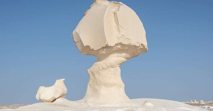 From Cairo: Bahariya Oasis and Black and White Desert Tour - English Mountain and the value of a guide