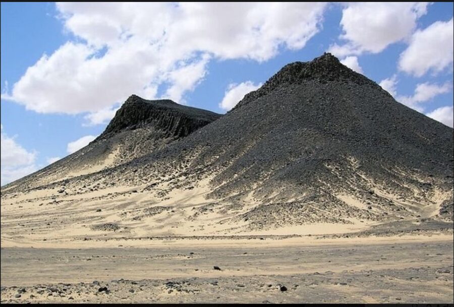 From Cairo: Bahariya Oasis and Black and White Desert Tour - Is $215 a fair price?