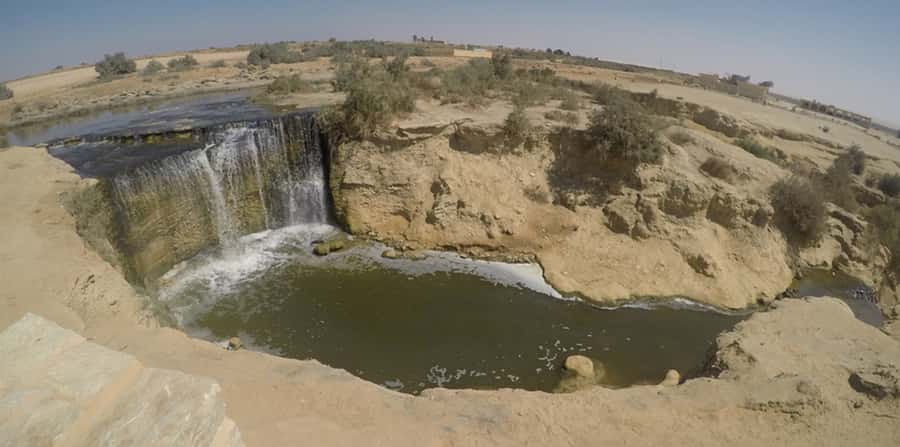 From Cairo: Fayoum Oasis and Wadi Al Rayan Guided Tour - Karanis and the ancient side of the excursion