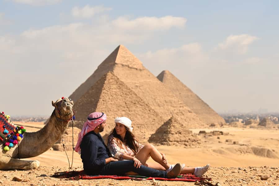 From Cairo: Half-Day Tour to Pyramids of Giza and the Sphinx - Guide quality, safety, and the human side of the visit