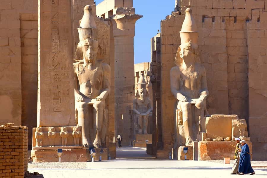 From Cairo: Private All-Inclusive Tour of Luxor by Plane - The Valley of the Kings: tombs, color, and a hard sun