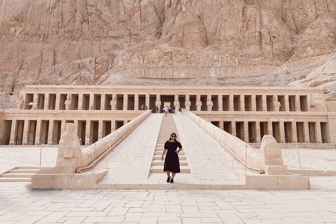 From Cairo Private Luxor Full-Day Tour with Guide and Flights - Colossi of Memnon and lunch on the West Bank