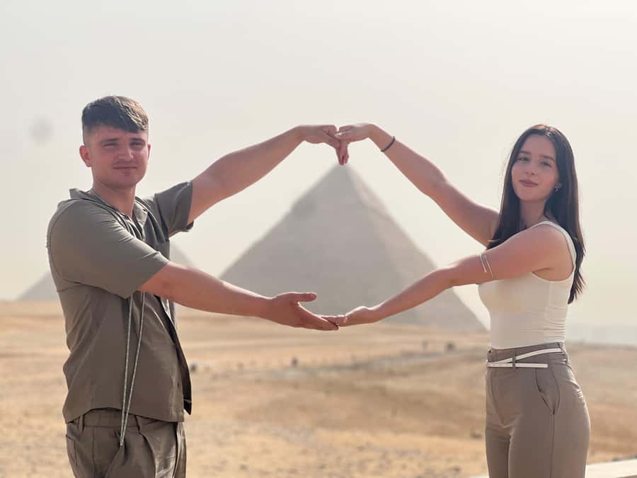 From Hurghada: Cairo and Giza Highlights Full-Day Tour - Lunch at a local restaurant