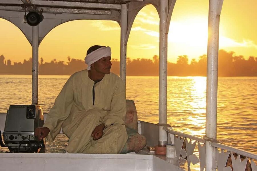 From Hurghada: Full-Day Trip to Cairo by Plane - Giza and the first sight of the pyramids