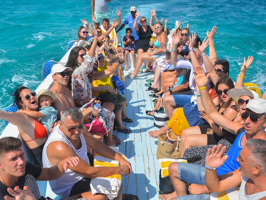 From Hurghada: Giftun Island Cruise with Lunch & Watersports - Weather, Children, and Booking Flexibility