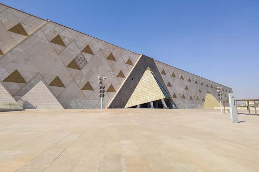 From Hurghada: Grand Egyptian Museum Pyramids Cairo Day Trip - Who should book this Cairo trip?