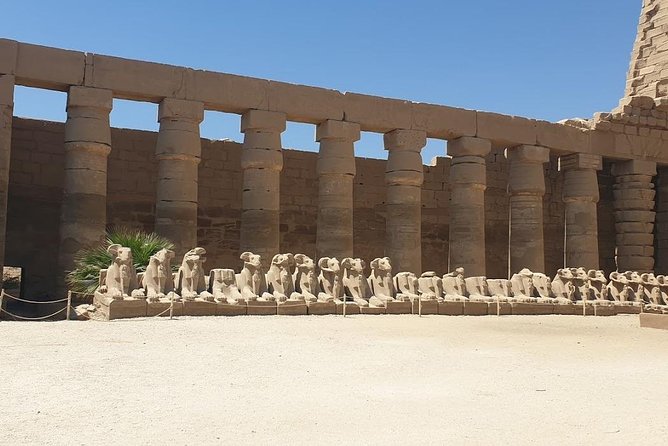 From Hurghada Individual excursion to Luxor & the Valley of the Kings - The four-hour road to Luxor
