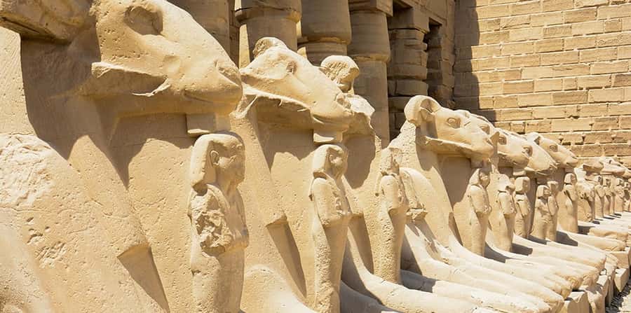 From Hurghada: Luxor Private Guided Tour - Lunch, Shopping, and Extra Costs