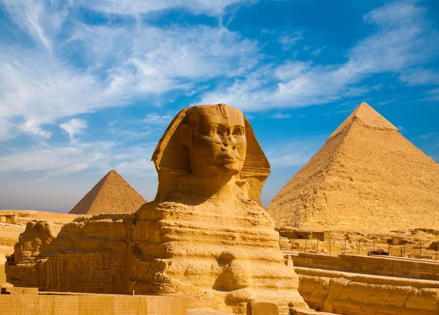 From Hurghada: Pyramids and Egyptian Museum Tour & Boat Ride - Shopping stops and the shape of the day