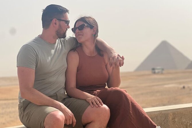 From Hurghada To Cairo and Giza Highlights Full-Day Tour - Lunch at a local restaurant