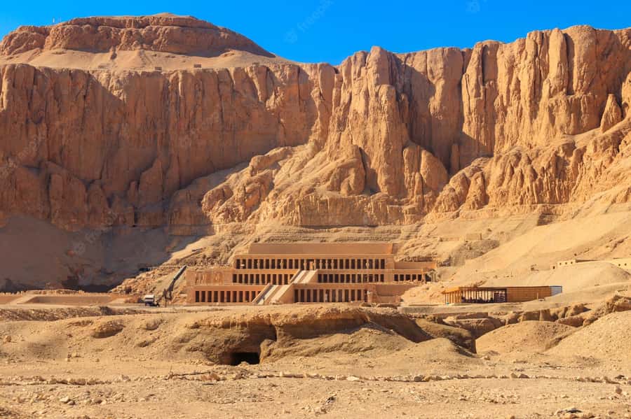 From Luxor: 3-Night Nile Cruise to Aswan and Hot Air Balloon - Is $1,100 per person good value?