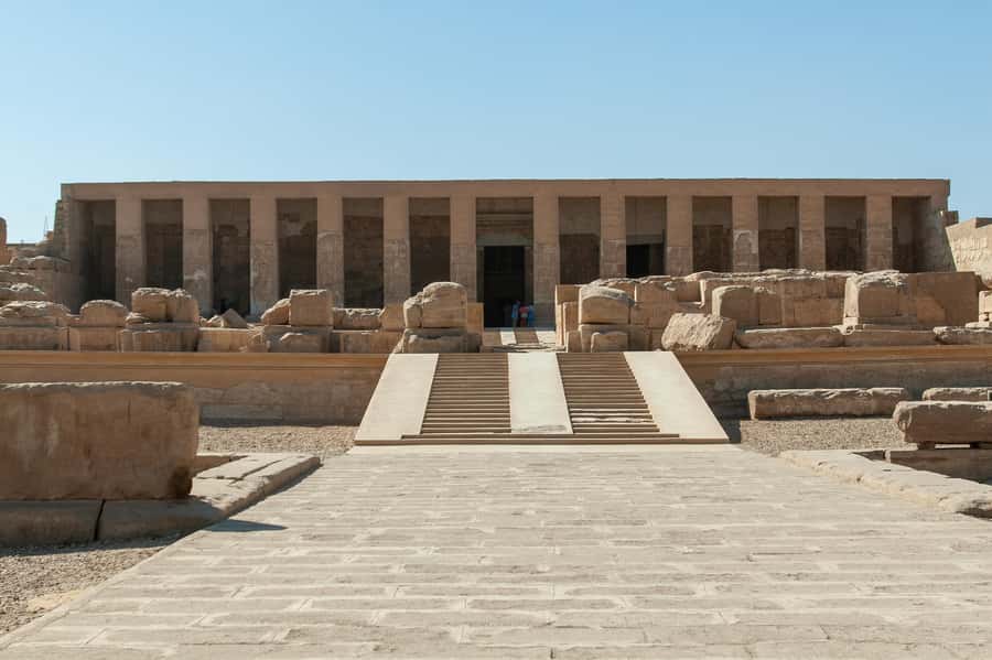 From Luxor: Day Trip to Dendera & Abydos Temples with Guide - Lunch, dinner, and the value of what is included