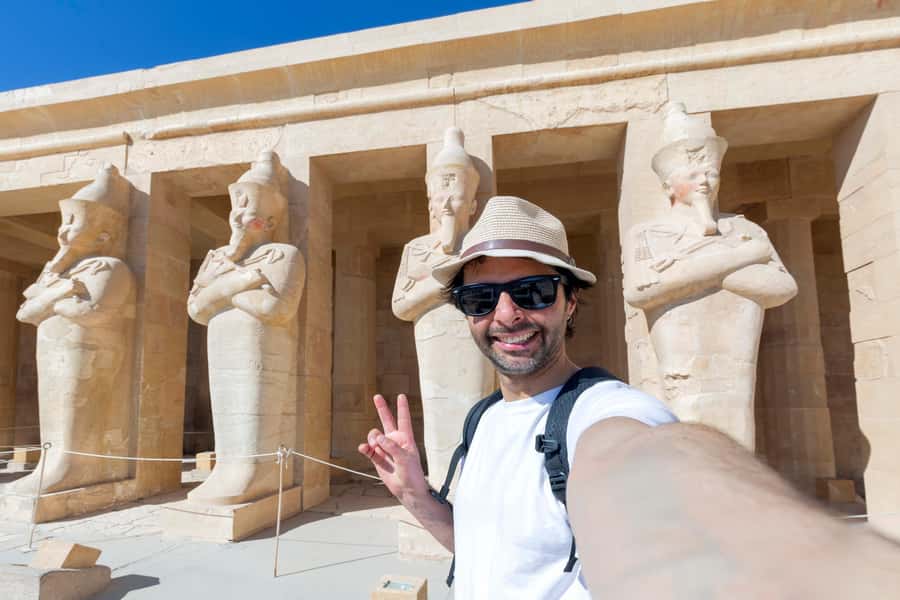 From Luxor: West Bank Tour with Valley of Queens & Lunch - Why this four-hour West Bank tour works