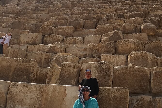 Full day Giza Pyramids with camel safari - What the private format changes