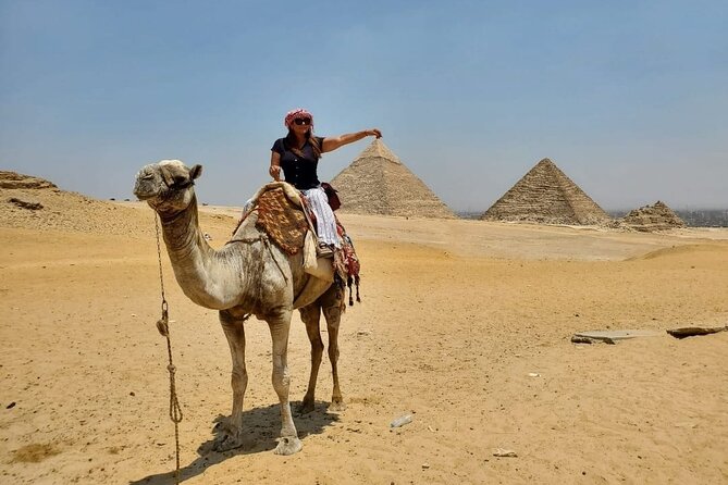 Full-Day Private Tour to Giza Pyramids, Sphinx, Memphis & Saqqara - The 20-minute camel ride and what it adds