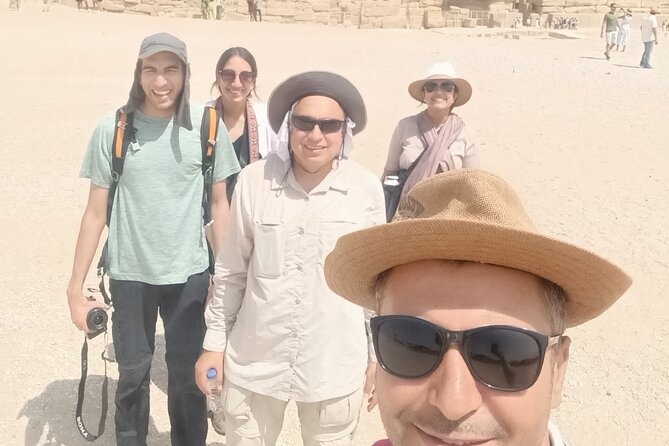 Full-Day Private Tour to Pyramids of Giza, Sphinx, Sakkara pyramid - Why Giza and Saqqara belong together
