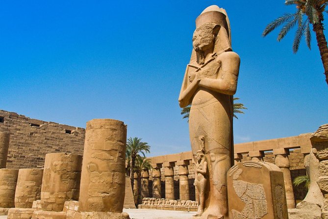 Full-Day Small-Group Luxor Tour from Hurghada with Lunch & Entrance Fees - Lunch beside the Nile