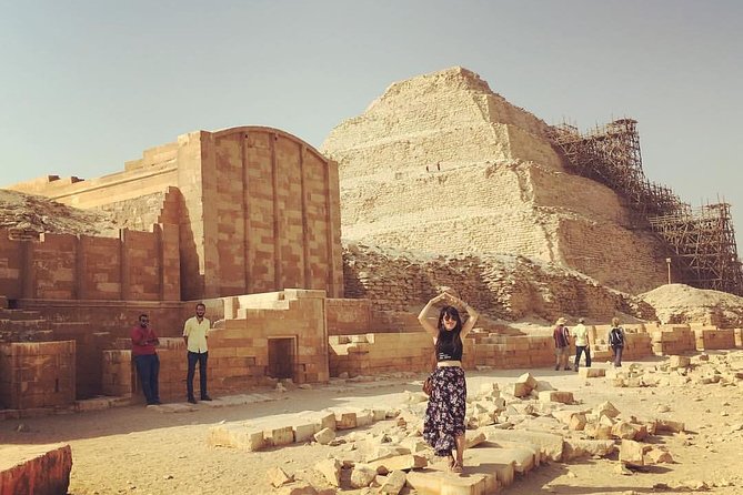 Full-Day Tour from Cairo: Giza Pyramids, Sphinx, Memphis, and Saqqara - Transport, pickup, and the private format