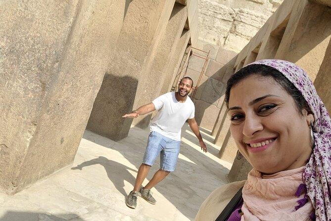 Full-Day Tour Giza Pyramid Egyptian Museum Khan El Khalili - What the guides add to the day