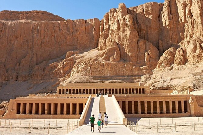 Full Day Tour to East and West Banks of Luxor - Karnak Temple: the grand finale