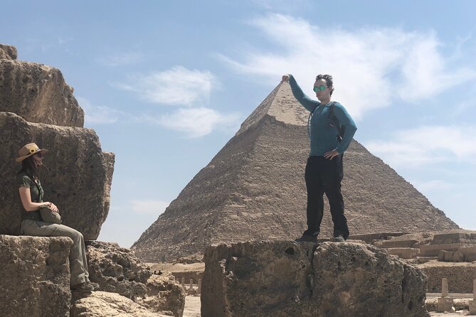 Full - Day Tour to Giza Pyramids , Cairo Museum & Bazaar Includes Lunch - The private guide can shape the whole day