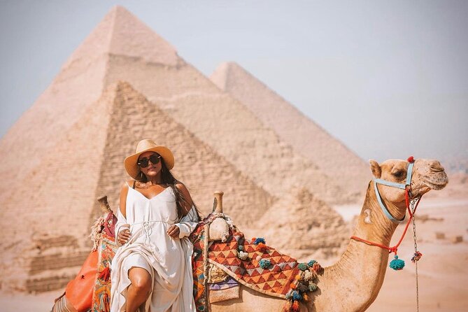 Full-Day Tour to Giza Pyramids Saqqara Memphis Sphinx Private - What the private format really gives you