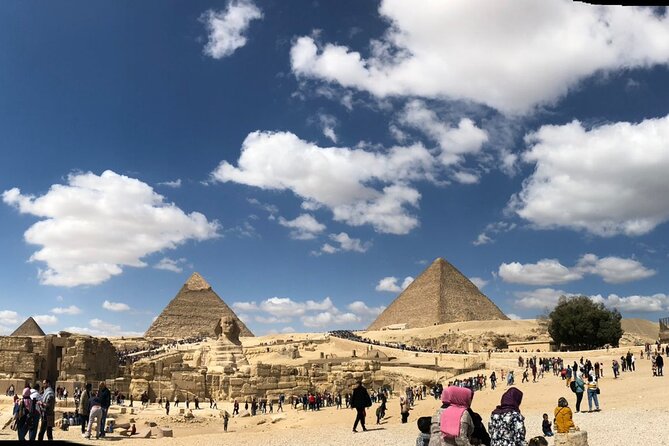 Full Day Tour to Giza Pyramids, Sphinx, Egyptian Museum, Khan el-Khalili Bazaar - Giza’s pyramids: four hours among the ancient monuments