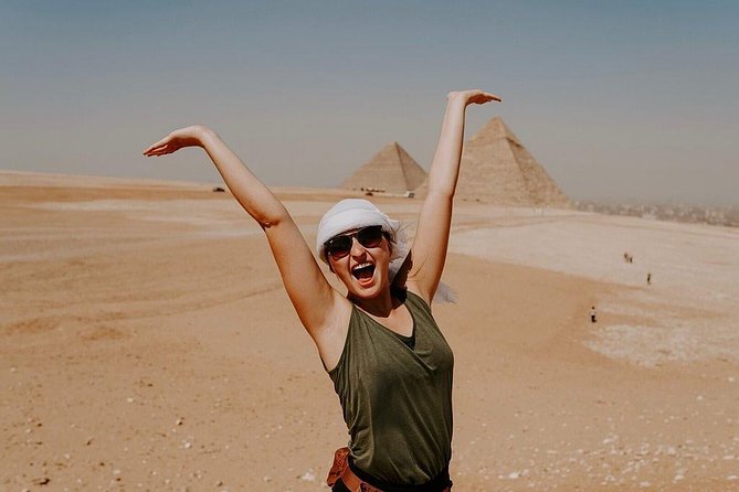 Full day tour to Pyramids Sphinx and Egyptian Museum of Cairo - Starting at the Pyramids of Giza