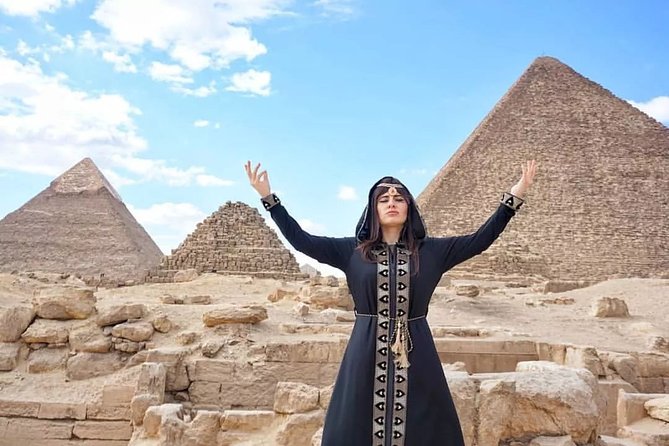 Giza Pyramids, Egyptian Museum, And Old Cairo Tour - Reading the Egyptian Museum in Two Hours
