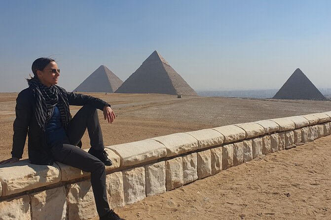 Giza pyramids,Egyptian Museum, Khan El khalili Bazar and Moez Street - Giza Pyramids: three hours beside ancient stone