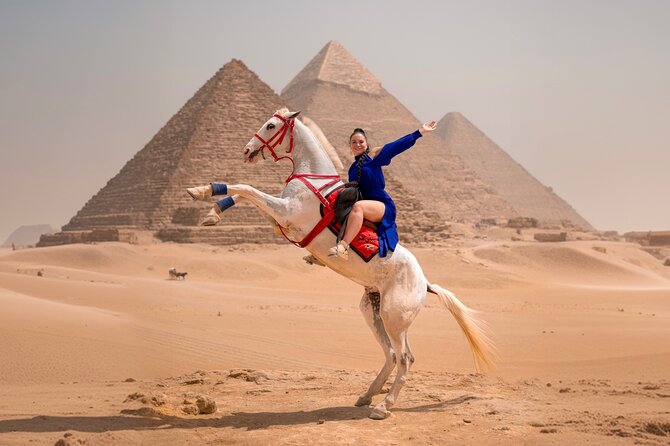 Giza Pyramids Photoshoot with Jumping Horse, Camel and Sphinx - The best parts at a glance