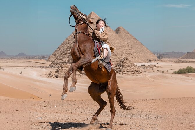 Giza Pyramids Photoshoot with Jumping Horse, Camel and Sphinx - Khufu’s pyramid: scale before the posing