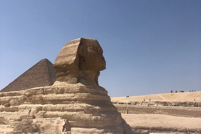 Giza Pyramids,Sphinx,Camel Ride,ATV Bike,Shopping,Dinner cruiseII - A local lunch and a shopping stop