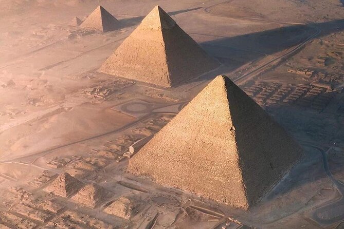 Giza Pyramids, The Egyptian Museum, Cairo Citadel and El Khan Bazaar in Cairo - Why this Cairo day works well