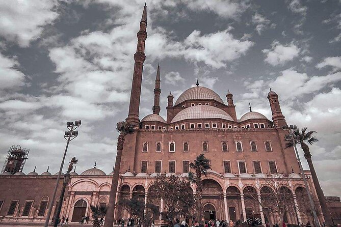 Giza Pyramids, The Egyptian Museum, Cairo Citadel and El Khan Bazaar in Cairo - What the $72 price really includes
