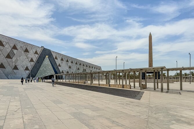 Grand Egyptian Museum and Pyramids of Giza Private Tour - Egyptian lunch: falafel or koshari