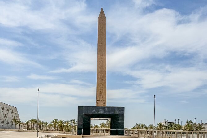 Grand Egyptian Museum and Pyramids of Giza Private Tour - Starting at the Great Pyramid of Khufu