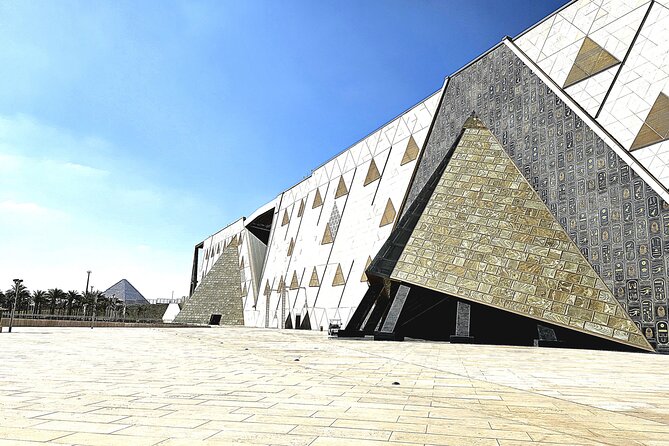 Grand Egyptian Museum, Grand staircase, New Galleries & lunch - The open court: Ramses II makes the first impression