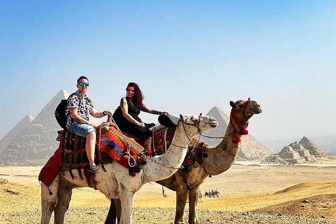 Guided Tour to Giza Pyramids ,Sphinx, Camel & inside the pyramids - What the guides add to the visit