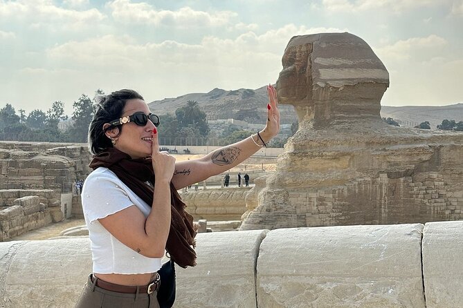 Guided Tour to Giza Pyramids ,Sphinx, Camel & inside the pyramids - Who will get the most from this experience
