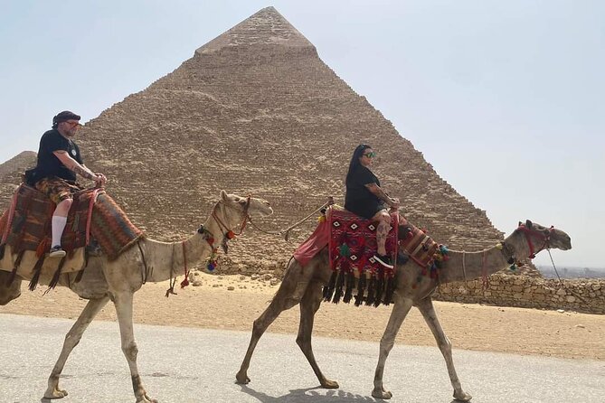 Guided tour to Pyramids of Giza, Sakkara & Memphis: Private Tour with Lunch - What the private format changes