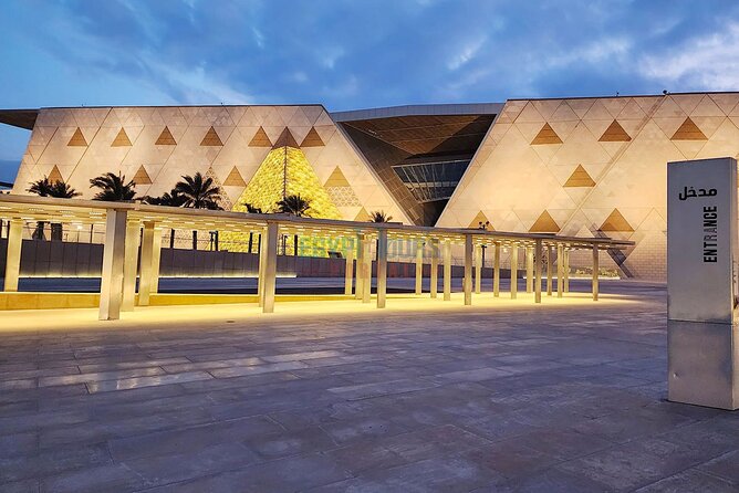 Guided tour to the Grand Egyptian Museum Giza Pyramids with Lunch - Who should book this experience