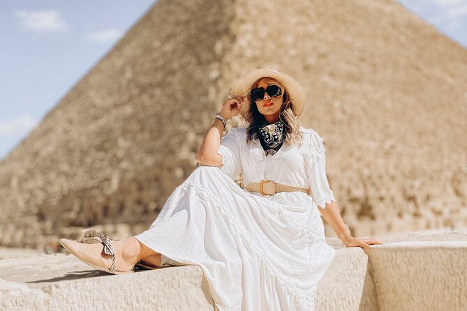 Half-Day Giza Pyramids Tour with Prof Photography&Historian Guide - Meeting the three pyramids of Giza