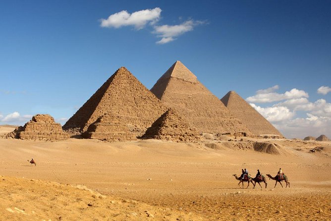 Half-Day Private tour to Pyramids of Giza and Sphinx - Why a private Giza tour can be worth it