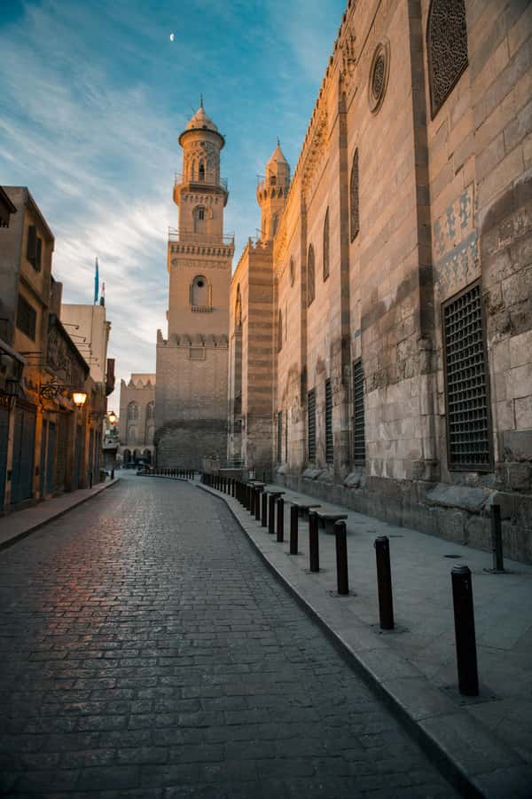 Half Day Tour: El Moez Street, Al Azhar Park and Bazar - Finding quiet at Al Azhar Park