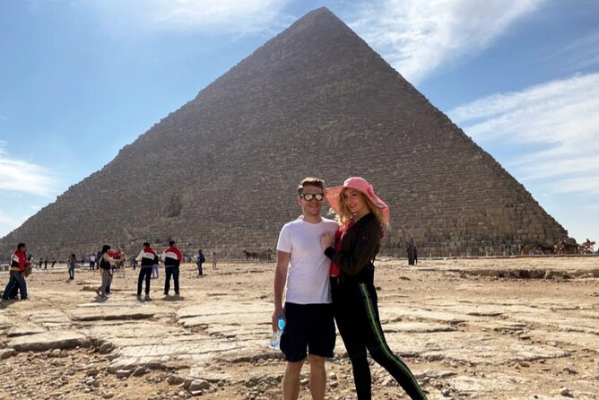 Half Day Tour to Giza pyramids, sphinx Lunch and camel ridding - Guide quality and the private format