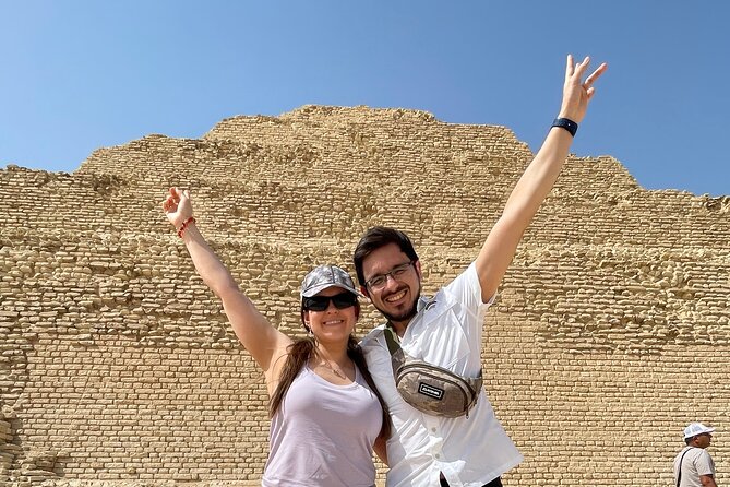 Half Day tour to pyramids of Giza and Sphinx - Seeing Khafre and its surviving details