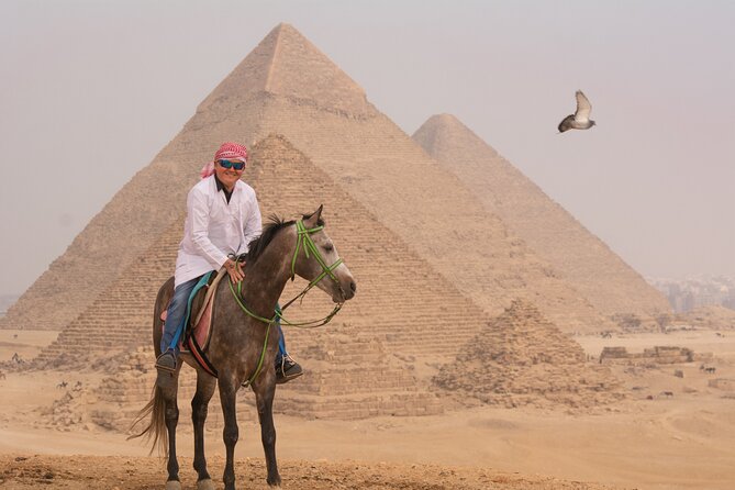 Horse or Camel Ride in Giza Pyramids - Returning to tea, music, and a dancing horse