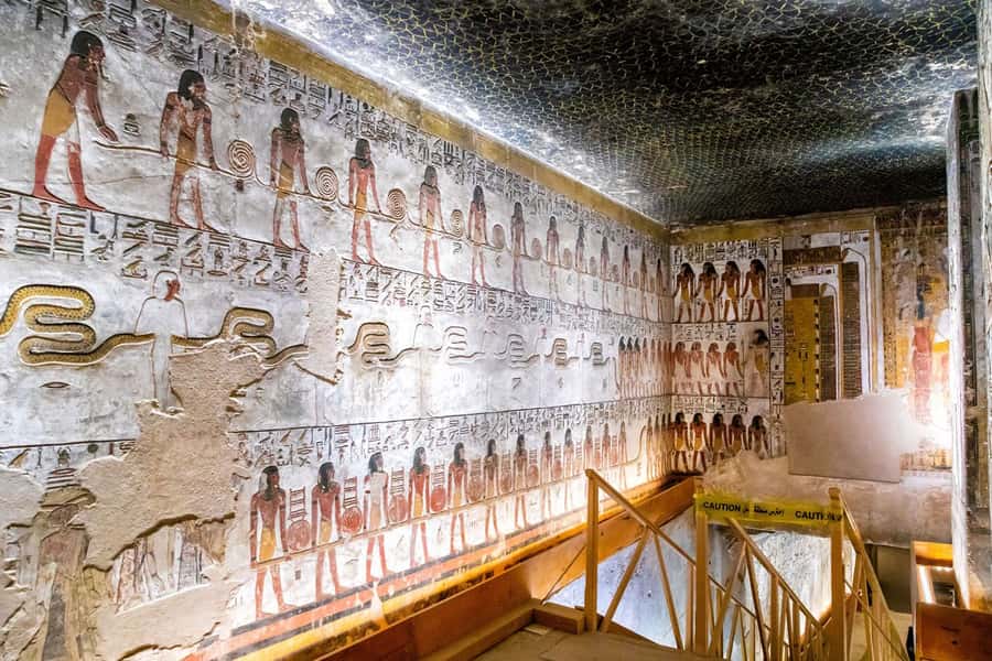 Hurghada: 2-Day Luxor Tour with Hotel, Balloon, & Boat Ride - Lunch before the long return to Hurghada